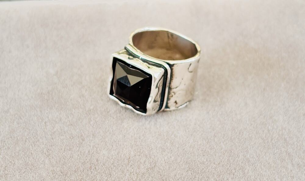 Retired Silpada Smoky Quartz Sterling Silver Hammered Wide Band Ring Sz 7